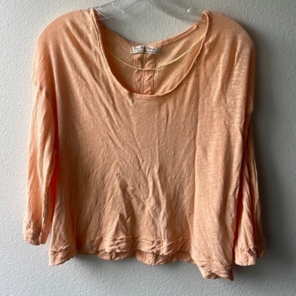 Free People top salmon colored XS hangs loose short crop